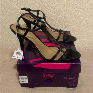 FIONI Lexy Black Strappy Sandals Heels